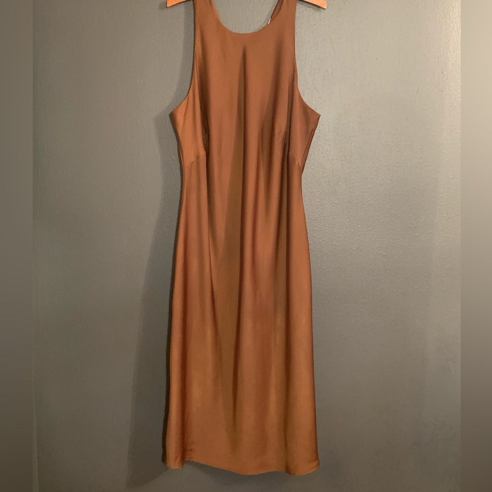 Elegant Sleeveless Tan Dress
